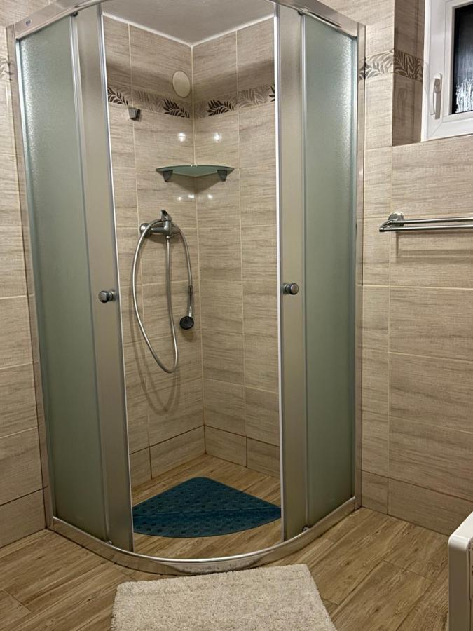 Apartman Anna Dubrava Ngoại thất bức ảnh